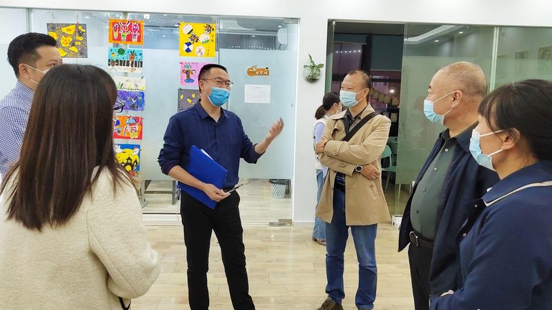 目前，公路工程建造师教材主要分为以下几类：