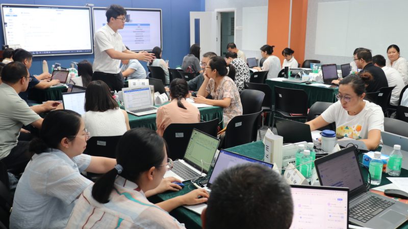 网上技能培训靠谱吗？揭秘选择标准与避坑指南